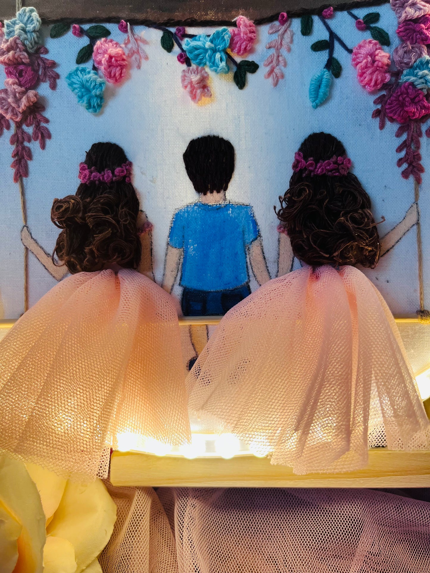 LED Luxe-Sibling Love on a Swing